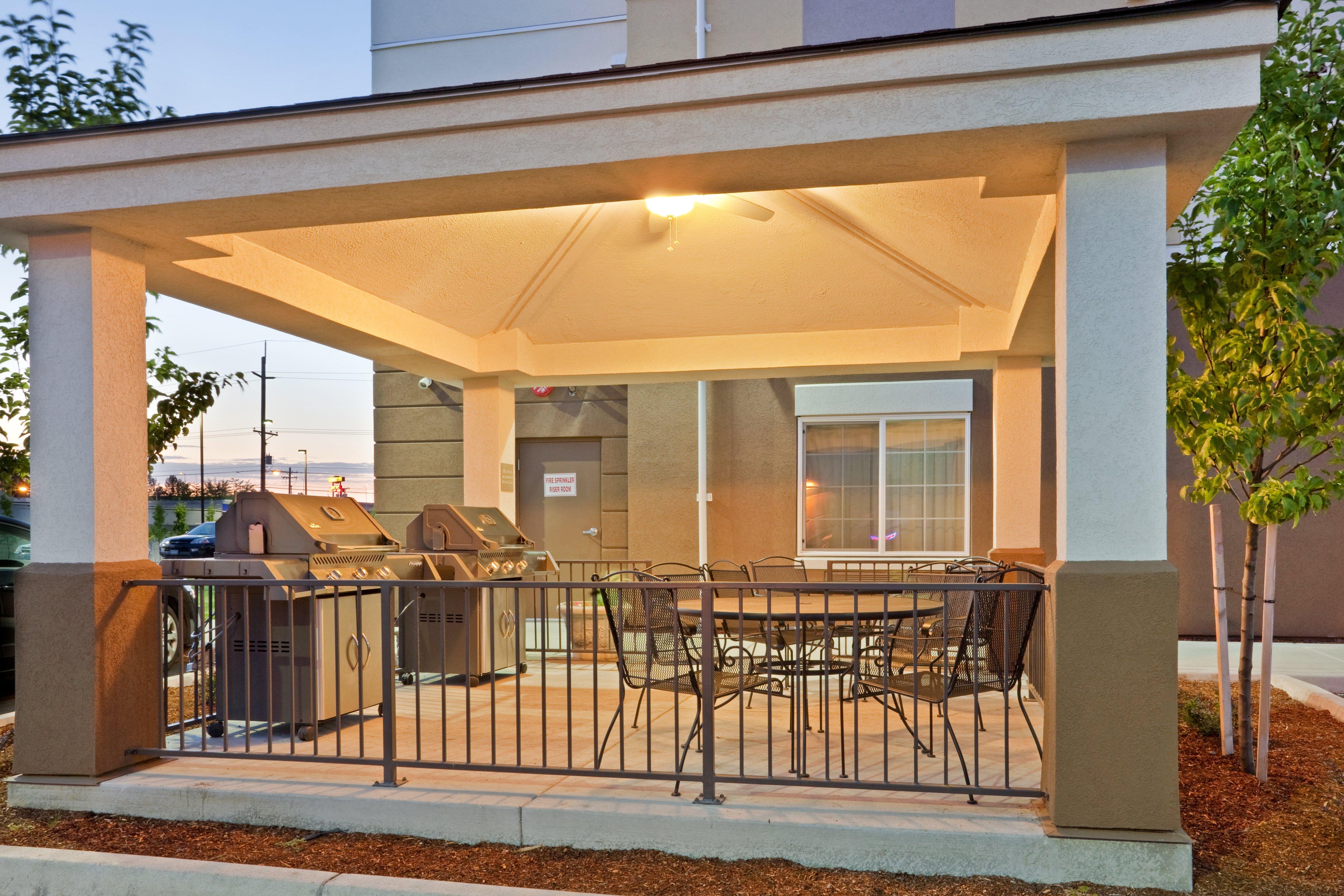 Candlewood Suites Portland Airport By Ihg Exterior foto